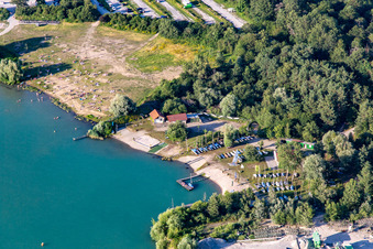 Aerial view of Sunbathing lawn at Epplesee in the district Silberstreifen in Rheinstetten in the state Baden-Wuerttemberg, Germany