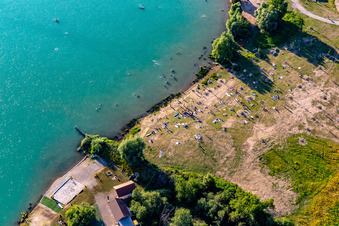 Many bathers in Epplesee in the district Silberstreifen in Rheinstetten in the state Baden-Wuerttemberg, Germany