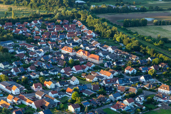 Steinweilerer Straße in Winden in the state Rhineland-Palatinate, Germany