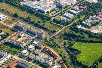 Dentist Landau | KauWerk - Dr. Werling, Dr. Röth & colleagues, occupational therapy and speech therapy Schilling - Landau - children's and adult therapies at Medivicus - Center for Health and MVZ Südpfalz - Surgery - ri, on Paul-von-Denis-Straße along the railway line and bicycle bridge over the railway in the district Queichheim in Landau in der Pfalz in the state Rhineland-Palatinate, Germany