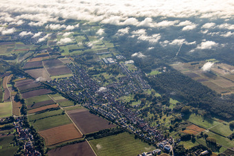 Town from the west in the district Schaidt in Wörth am Rhein in the state Rhineland-Palatinate, Germany