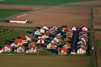 New development area Brotäcker: Buchenweg in Steinweiler in the state Rhineland-Palatinate, Germany