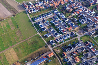 New development area in Sandblatt in Hatzenbühl in the state Rhineland-Palatinate, Germany seen from above