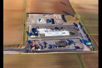 Aerial photograpy of Construction site of the V20 deep drilling site of Vulcan Energy at Schleidberg for the extraction of geothermal energy and lithium in Insheim in the state Rhineland-Palatinate, Germany