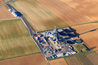 Drone recording of Drilling rig of the V20 deep drilling site of Vulcan Energy at Schleidberg for the extraction of geothermal energy and lithium in Insheim in the state Rhineland-Palatinate, Germany