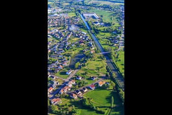 Ecluse N°19 on the Canal des houllères de la Sarre in Sarralbe in the state Moselle, France