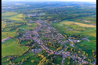 Aerial view of View of the town from the southwest in Keskastel in the state Bas-Rhin, France