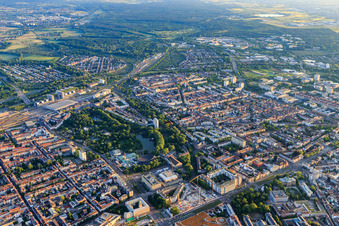 City overview from the north with Zoological City Garden on Ettlinger Straße in the district Südweststadt in Karlsruhe in the state Baden-Wuerttemberg, Germany