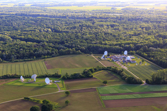 Parabolic radio antennas of the Federal Intelligence Service branch office Rheinhausen in the district Niederhausen in Rheinhausen in the state Baden-Wuerttemberg, Germany