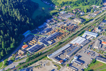 Aerial photograpy of Industrial area on both sides of the B33 with Sägewerk Karl Streit GmbH & Co. KG, Kienzler Stadtmobiliar GmbH and Sievert Logistik SE in Hausach in the state Baden-Wuerttemberg, Germany