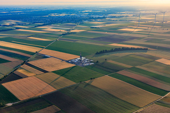 Drilling site of the deep drilling rig V20 of Vercana GmbH for Vulcan Energy at Schleidberg for the extraction of geothermal energy and lithium in Insheim in the state Rhineland-Palatinate, Germany out of the air