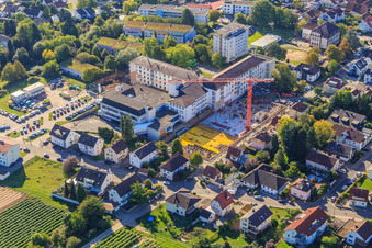 Bird's eye view of Construction site for the expansion of the Asklepios Südpfalzklinik Kandel in Kandel in the state Rhineland-Palatinate, Germany