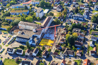 Construction site for the expansion of the Asklepios Südpfalzklinik Kandel in Kandel in the state Rhineland-Palatinate, Germany viewn from the air