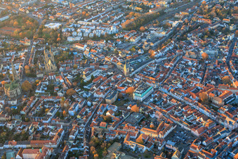 Aerial view of Speyer's old town with Gilgenstraße, Altpörtel and Maximilianstraße in the evening in Speyer in the state Rhineland-Palatinate, Germany