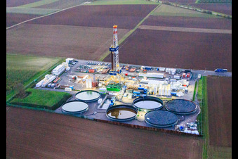 Vulcan Energy's V20 deep drilling site in the evening light at Schleidberg for the extraction of geothermal energy and lithium in Insheim in the state Rhineland-Palatinate, Germany out of the air