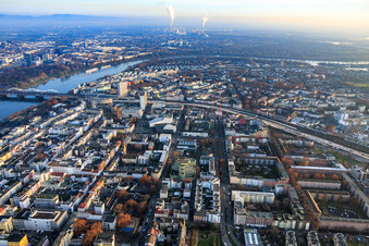 Heiningstraße and Berliner Straße from the northwest in the district Mitte in Ludwigshafen am Rhein in the state Rhineland-Palatinate, Germany