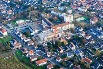 Oblique view of Construction site for the expansion of the Asklepios Südpfalzkliniken hospital in Kandel in the state Rhineland-Palatinate, Germany