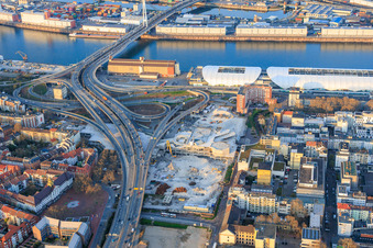 Bridge approach of the elevated highway north (B44) to the Konrad-Schuhmacher Rhine Bridge with cube bunker, which is to be demolished from August 2026 in the district Mitte in Ludwigshafen am Rhein in the state Rhineland-Palatinate, Germany