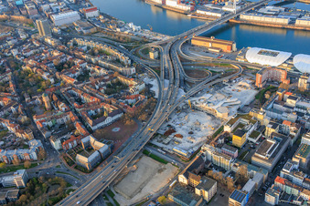 Site of the future Helmut-Kohl-Allee on the grounds of the former Rathaus Center, which has been demolished down to its foundations, located on the still-to-be-demolished Hochstraße Nord (B44) in the district Mitte in Ludwigshafen am Rhein in the state Rhineland-Palatinate, Germany