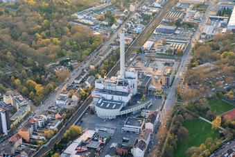 Industriestr with GML – Gemeinschafts-Müllheizkraftwerk Ludwigshafen GmbH in the district Hemshof in Ludwigshafen am Rhein in the state Rhineland-Palatinate, Germany