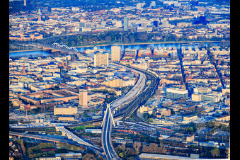 Construction site of the newly built elevated highway Süd (B37) from the main train station to the Konrad Adenauer Bridge over the Rhine in the district Süd in Ludwigshafen am Rhein in the state Rhineland-Palatinate, Germany