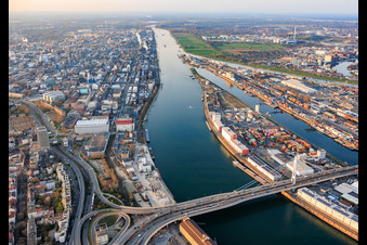 Site on the Rhine riverbank from the south in the district BASF in Ludwigshafen am Rhein in the state Rhineland-Palatinate, Germany