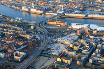 Bridge approach of the demolished elevated highway North (B44) to the Konrad-Schuhmacher Rhine Bridge with cube bunker, which is to be demolished from August 2026 in the district Mitte in Ludwigshafen am Rhein in the state Rhineland-Palatinate, Germany