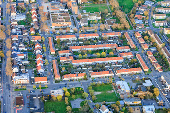 Residential complex in Grazerstrasse in the district Gartenstadt in Ludwigshafen am Rhein in the state Rhineland-Palatinate, Germany