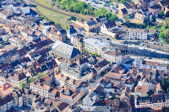 City center with the Church of Saint Nicholas / Eglise Saint-Nicolas in Saargemünd in the state Moselle, France