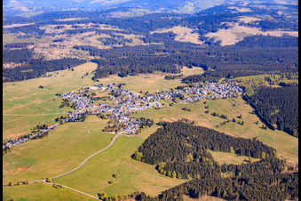 From the south in the district Neustadt in Verwaltungsgemeinschaft Großbreitenbach in the state Thuringia, Germany