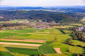 From the north in the district Neundorf in Mitwitz in the state Bavaria, Germany