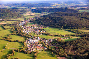 From the north in the district Hassenberg in Sonnefeld in the state Bavaria, Germany