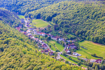 From the northwest in the district Engenthal in Elfershausen in the state Bavaria, Germany