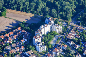 Modern residential high-rise buildings on Ludwigshafener Straße and Ranschgraben in Neuhofen in the state Rhineland-Palatinate, Germany
