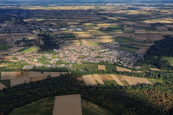 From the east in Hördt in the state Rhineland-Palatinate, Germany