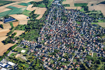 From the southwest in the district Wenigumstadt in Großostheim in the state Bavaria, Germany