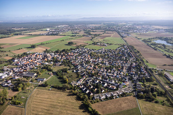 Ring road from the west in the district Sickenhofen in Babenhausen in the state Hesse, Germany