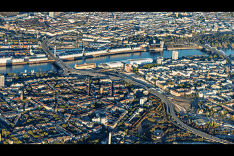 Route of the Hochstraße Nord (B44)—slated for demolition—towards the planned Helmut-Kohl-Allee and the ramp to the closed Kurt-Schumacher-Brücke, following the demolition of the "Würfelbunker" and the Rathaus-Center in the district Hemshof in Ludwigshafen in the state Rhineland-Palatinate, Germany