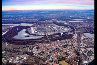 Daimler Truck AG, Mercedes Benz plant in Wörth in Wörth am Rhein in the state Rhineland-Palatinate, Germany from above