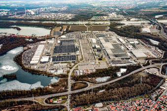 Daimler Truck AG, Mercedes Benz plant in Wörth in Wörth am Rhein in the state Rhineland-Palatinate, Germany out of the air