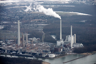 Rhine port steam power plant in the district Daxlanden in Karlsruhe in the state Baden-Wuerttemberg, Germany
