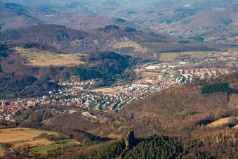 City view from Asselstein looking southwest into the Queich valley in Annweiler am Trifels in the state Rhineland-Palatinate, Germany