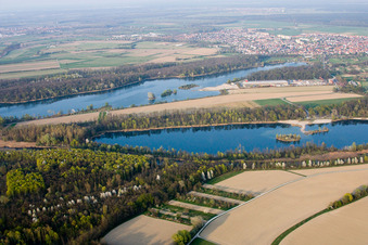 Streitköpfle quarry lake in Linkenheim-Hochstetten in the state Baden-Wuerttemberg, Germany