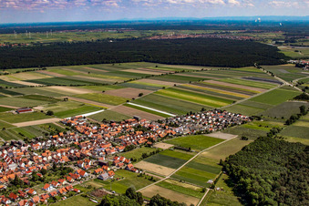 Aerial photograpy of View of the town from the southwest in Hatzenbühl in the state Rhineland-Palatinate, Germany