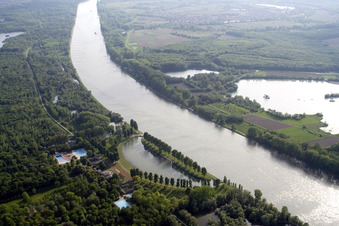 Rhine beach resort Rappenwört in the district Daxlanden in Karlsruhe in the state Baden-Wuerttemberg, Germany viewn from the air