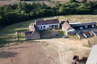 Semur-en-Vallon in the state Sarthe, France viewn from the air