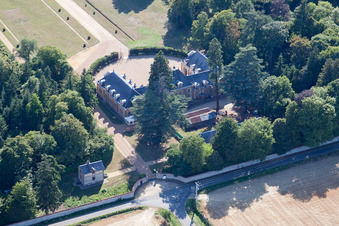 Bird's eye view of The Domaine de la Pierre in Coudrecieux in the state Sarthe, France