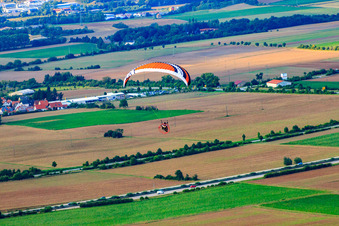 Paraglider over the A6 in Wattenheim in the state Rhineland-Palatinate, Germany