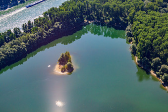 Aerial photograpy of Old Rhine Leimersheim in Leimersheim in the state Rhineland-Palatinate, Germany