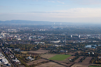 From the northwest in the district West in Ludwigshafen am Rhein in the state Rhineland-Palatinate, Germany
